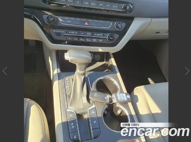 Kia Canival 2019 — photo 12