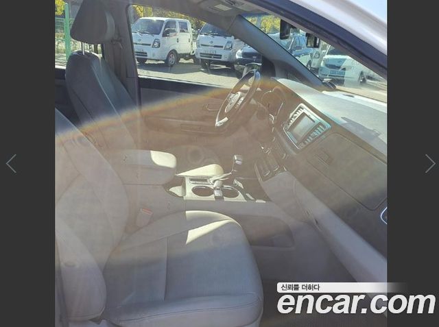 Kia Canival 2019 — photo 14
