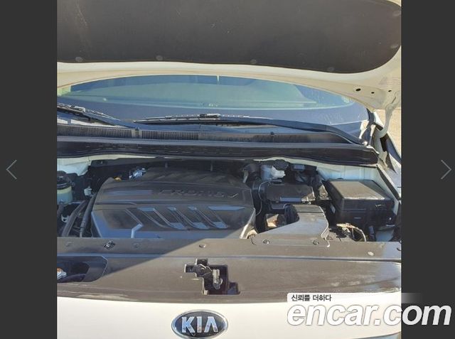 Kia Canival 2019 — photo 17