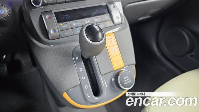 Hyundai Casper 2023 — photo 12