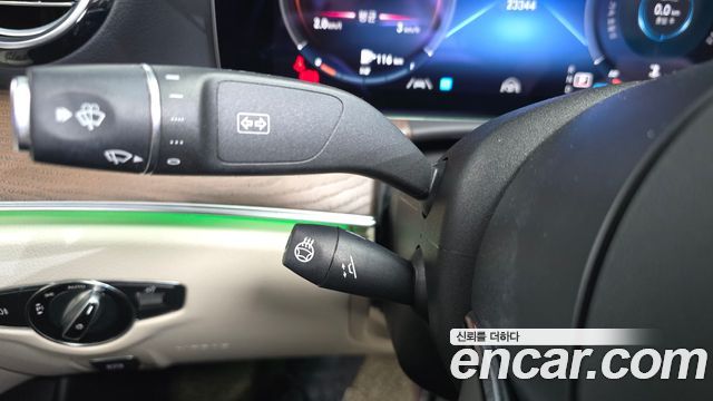 Mercedes-Benz E-Class 2021 — photo 26