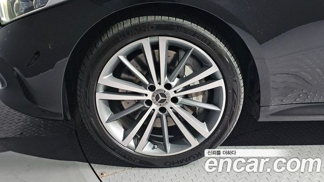 Mercedes-Benz CLS-Class 2019 — photo 5