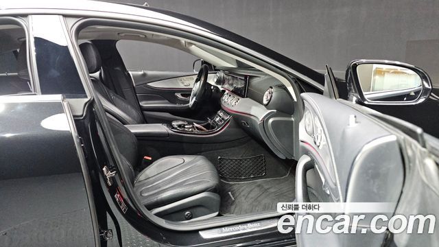Mercedes-Benz CLS-Class 2019 — photo 18