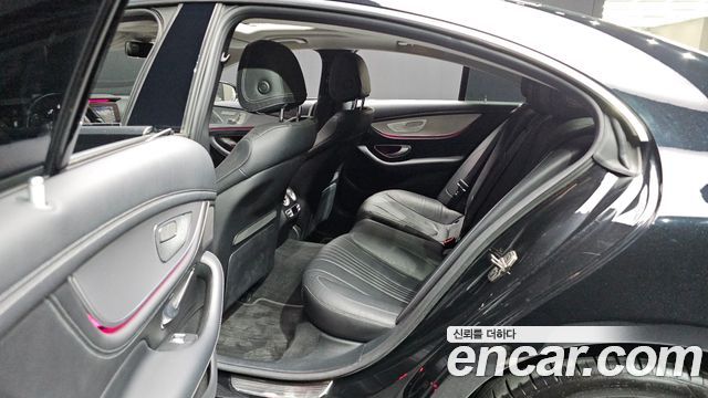 Mercedes-Benz CLS-Class 2019 — photo 19