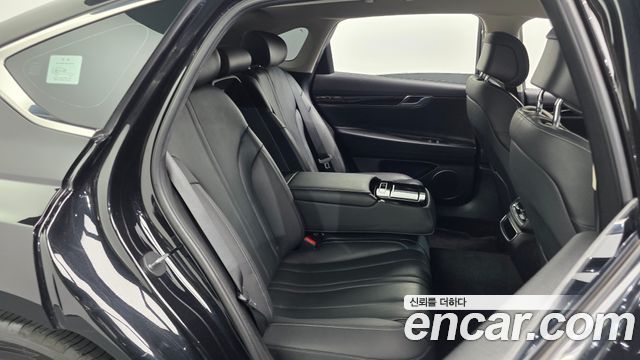 Genesis G80 2022 — photo 17