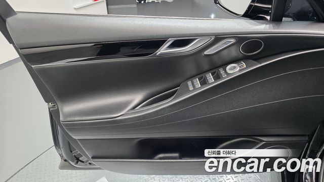 Genesis G80 2022 — photo 14