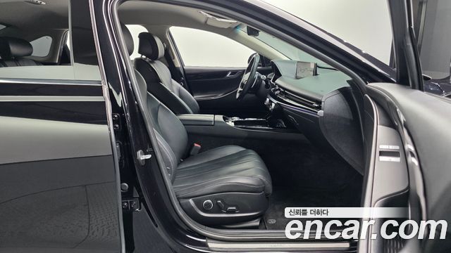 Genesis G80 2022 — photo 16
