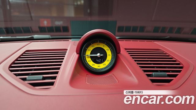 Porsche 911 2026 — photo 18