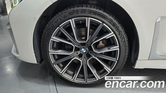 BMW 7-Series 2020 — photo 5