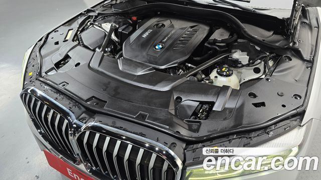 BMW 7-Series 2020 — photo 6