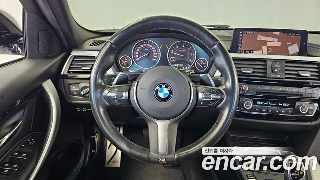 BMW 3-Series 2018 — photo 13