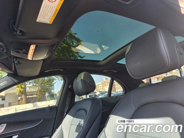 Mercedes-Benz C-Class 2016 — photo 14