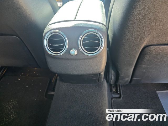 Mercedes-Benz C-Class 2016 — photo 16