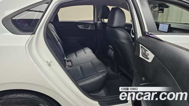 Kia K3 2019 — photo 17
