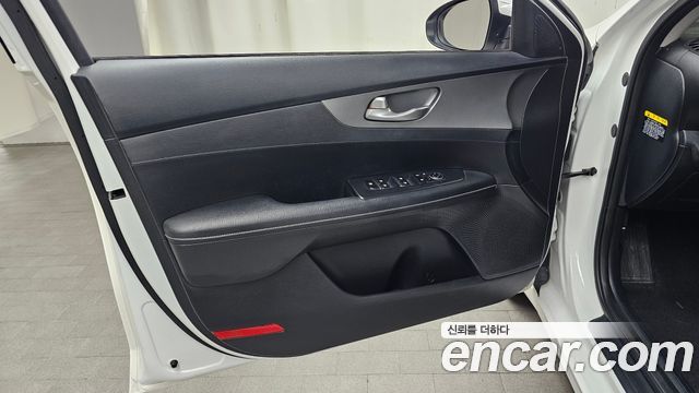 Kia K3 2019 — photo 14