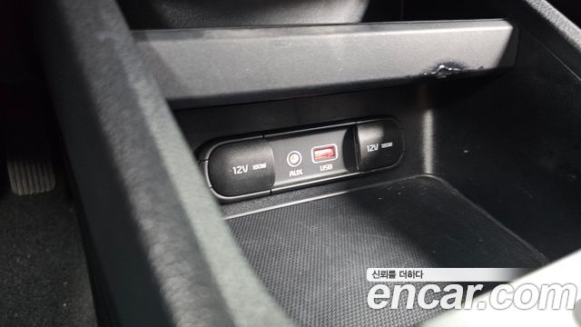 Kia K3 2019 — photo 30