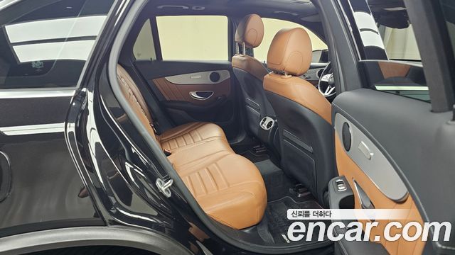 Mercedes-Benz GLC-Class 2021 — photo 17