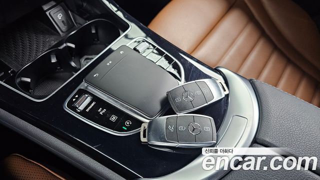 Mercedes-Benz GLC-Class 2021 — photo 22