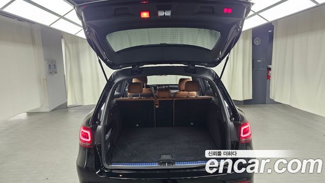Mercedes-Benz GLC-Class 2021 — photo 25