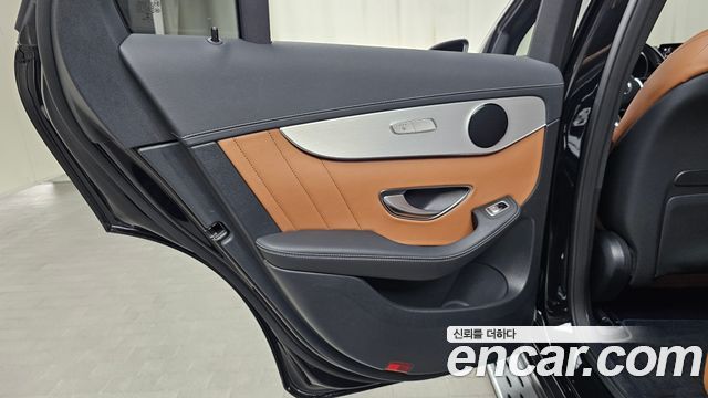 Mercedes-Benz GLC-Class 2021 — photo 15