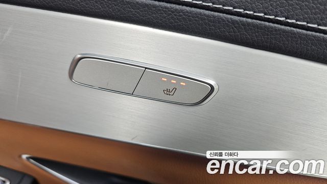 Mercedes-Benz GLC-Class 2021 — photo 28