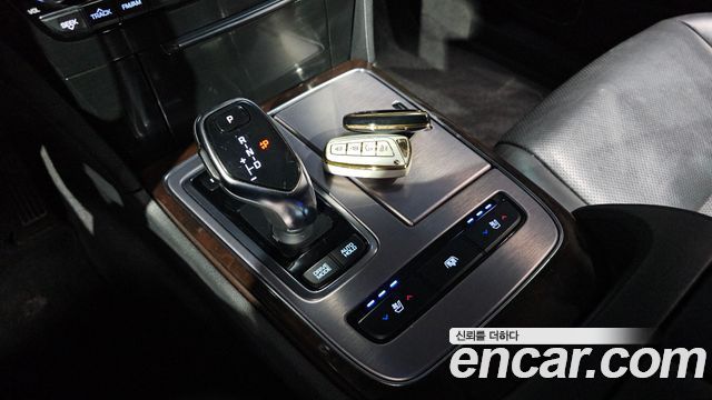 Hyundai Equus 2014 — photo 9