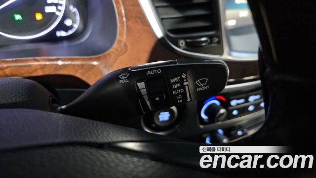 Hyundai Equus 2014 — photo 15