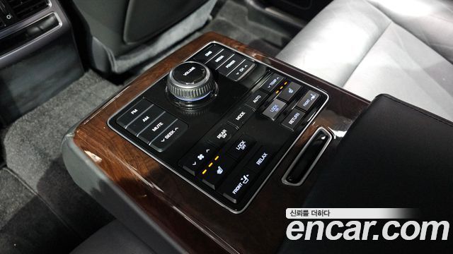 Hyundai Equus 2014 — photo 19