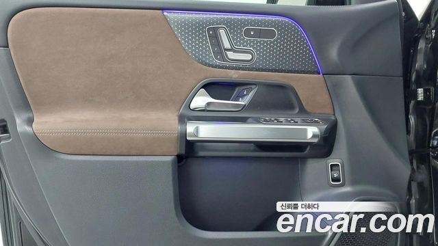Mercedes-Benz GLB-Class 2026 — photo 15