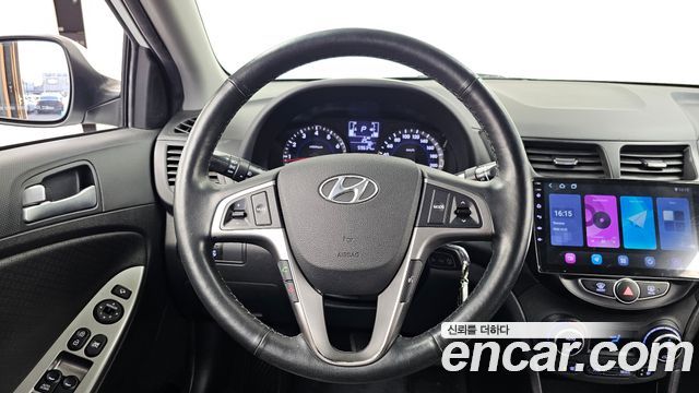 Hyundai Accent 2016 — photo 19
