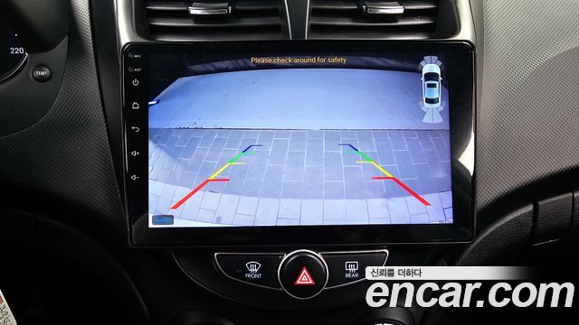 Hyundai Accent 2016 — photo 24
