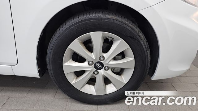 Hyundai Accent 2016 — photo 7