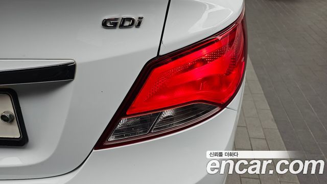 Hyundai Accent 2016 — photo 9
