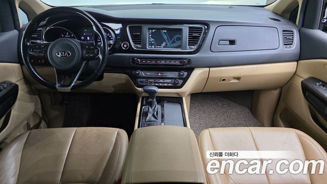 Kia Canival 2018 — photo 7