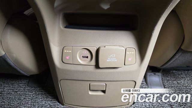 Kia Canival 2018 — photo 19