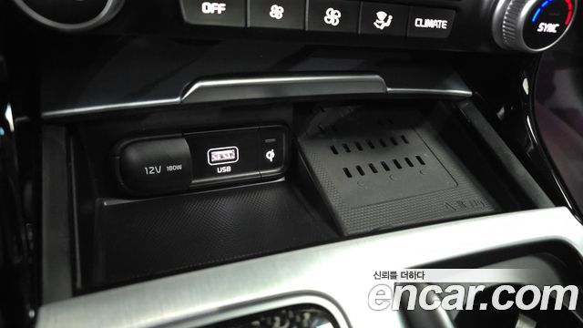Kia Stinger 2021 — photo 27