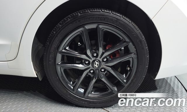 Hyundai AVANTE 2016 — photo 7