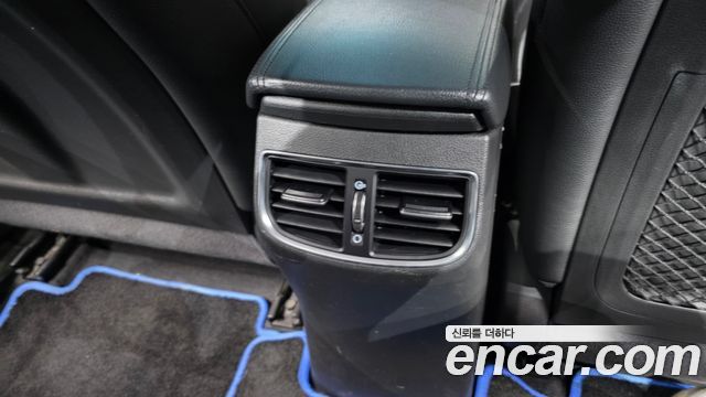 Hyundai AVANTE 2016 — photo 36