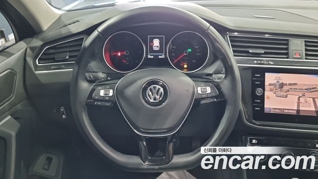Volkswagen Tiguan 2020 — photo 8