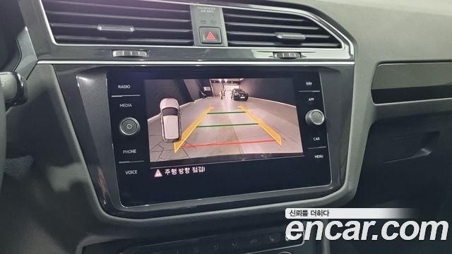 Volkswagen Tiguan 2020 — photo 10