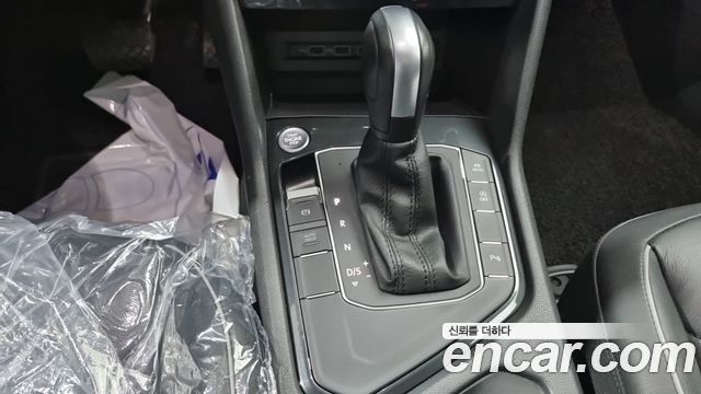Volkswagen Tiguan 2020 — photo 11