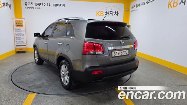 Kia Sorento 2012 — photo 2