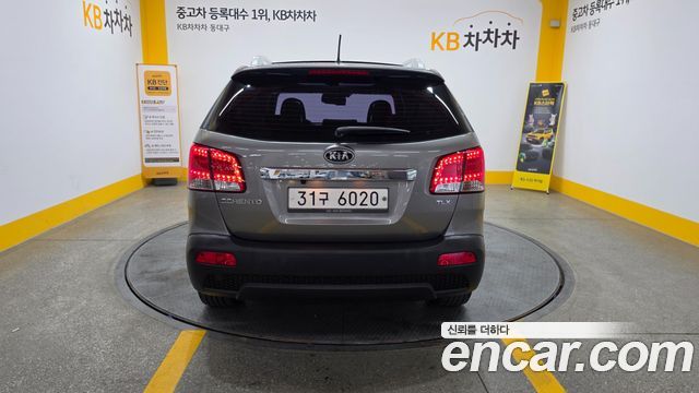 Kia Sorento 2012 — photo 4