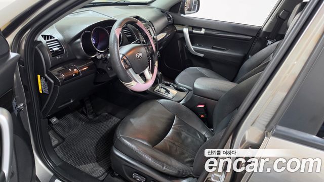 Kia Sorento 2012 — photo 11
