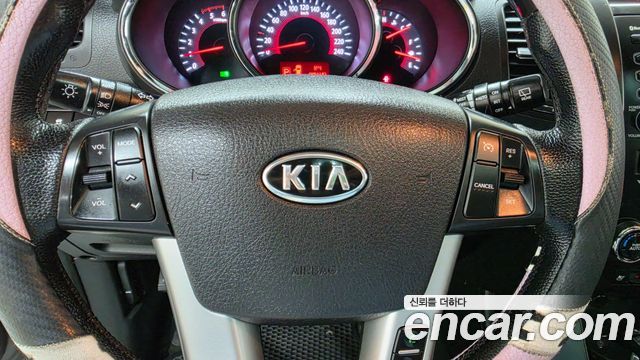 Kia Sorento 2012 — photo 13