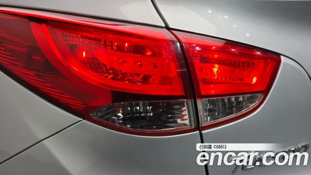 Hyundai Tucson 2012 — photo 9