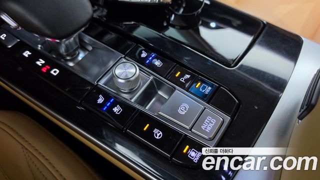 Kia K7 2020 — photo 28