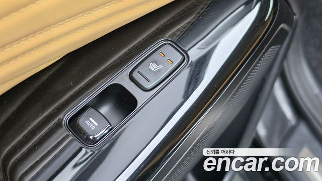 Kia K7 2020 — photo 32