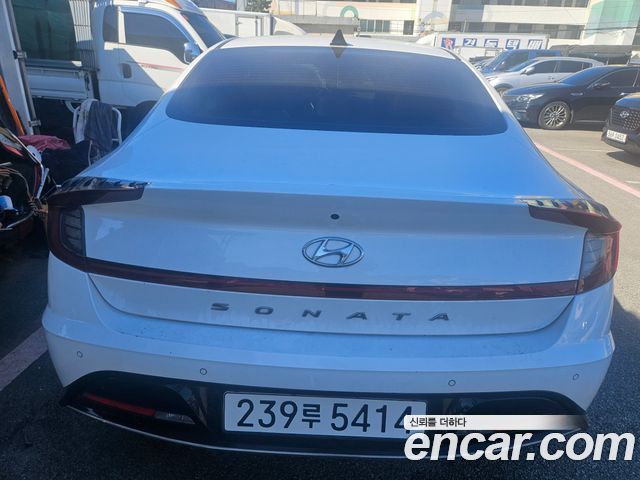 Hyundai Sonata 2022 — photo 4