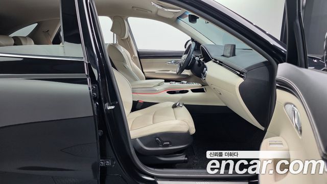 Genesis GV70 2023 — photo 16